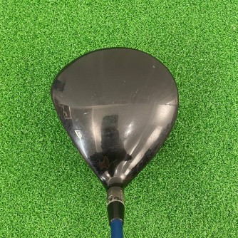 Driver Titleist 915D2 9.5'.