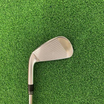 Iron 4 Taylormade TP Forged