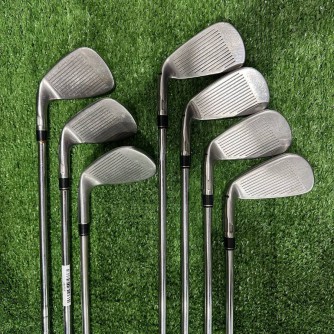 IRON TAYLORMADE SIM MAX 